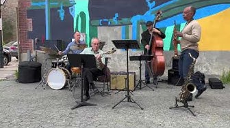 Check out the Peter Hand Quartet perform “Little Sunflower”